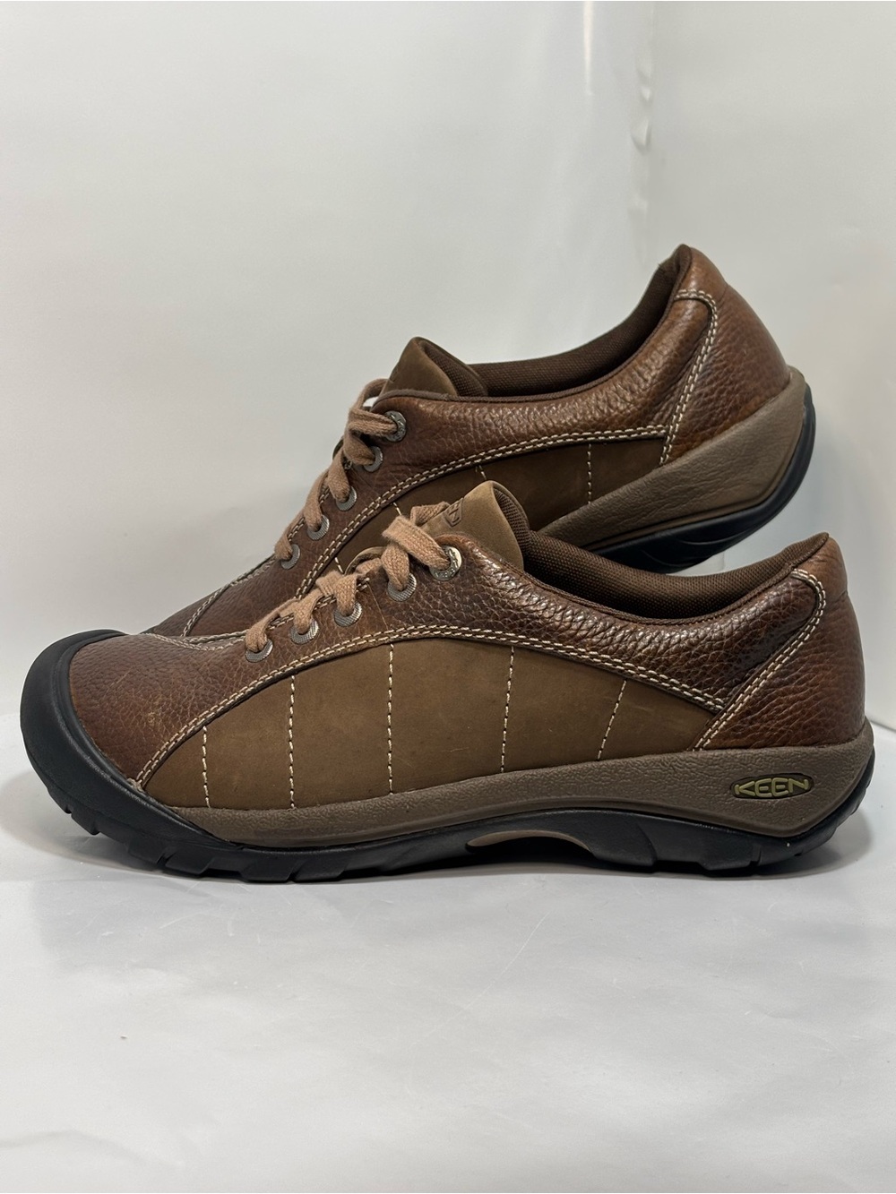 KEEN Presidio Oxford Brown Leather Women's US Size 10 Hiking/Casual Comfort Shoe
